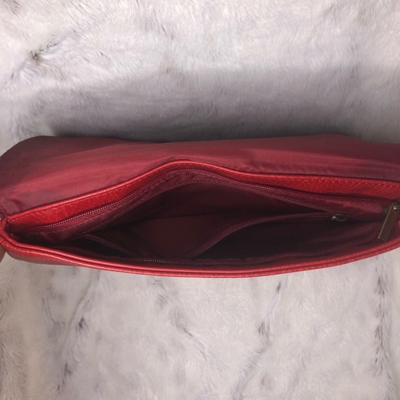 Samsara Red Vegan Leather Clutch - Picture 4 of 4
